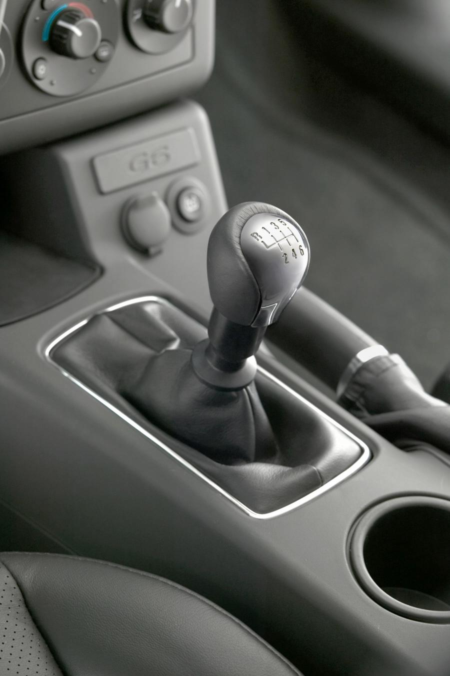  Pontiac G6 2005 года  (фото 16 из 38)